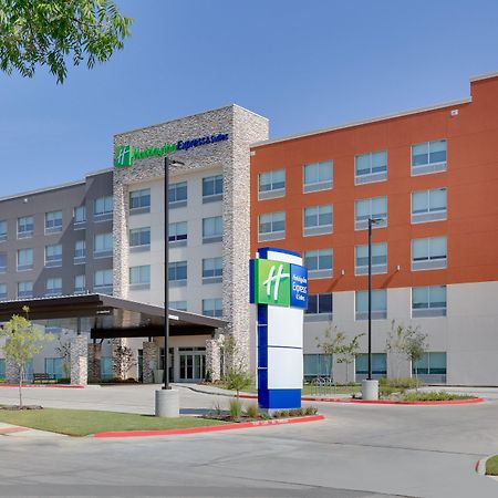 Holiday Inn Express & Suites - Dallas Nw Hwy - Love Field By Ihg Exteriör bild